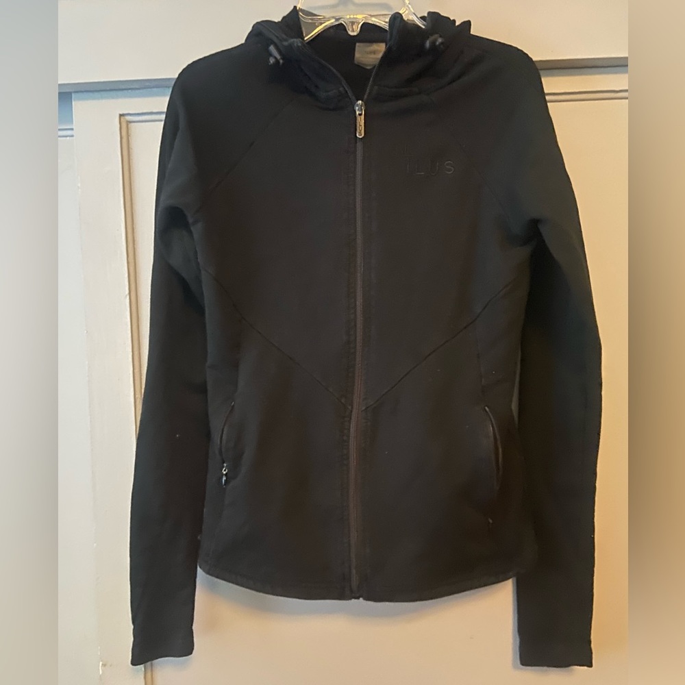 Ilus zip up sweater